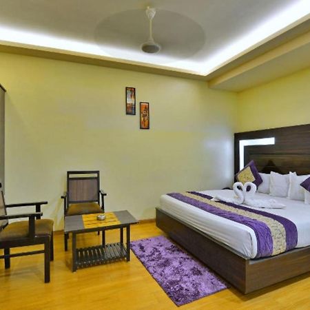 Hotel Samrat Jabalpur Exterior photo