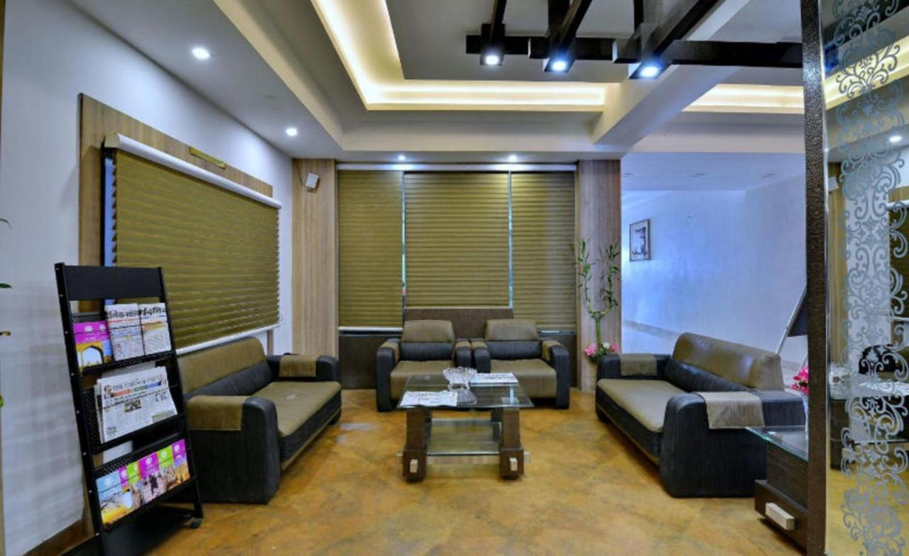 Hotel Samrat Jabalpur Exterior photo