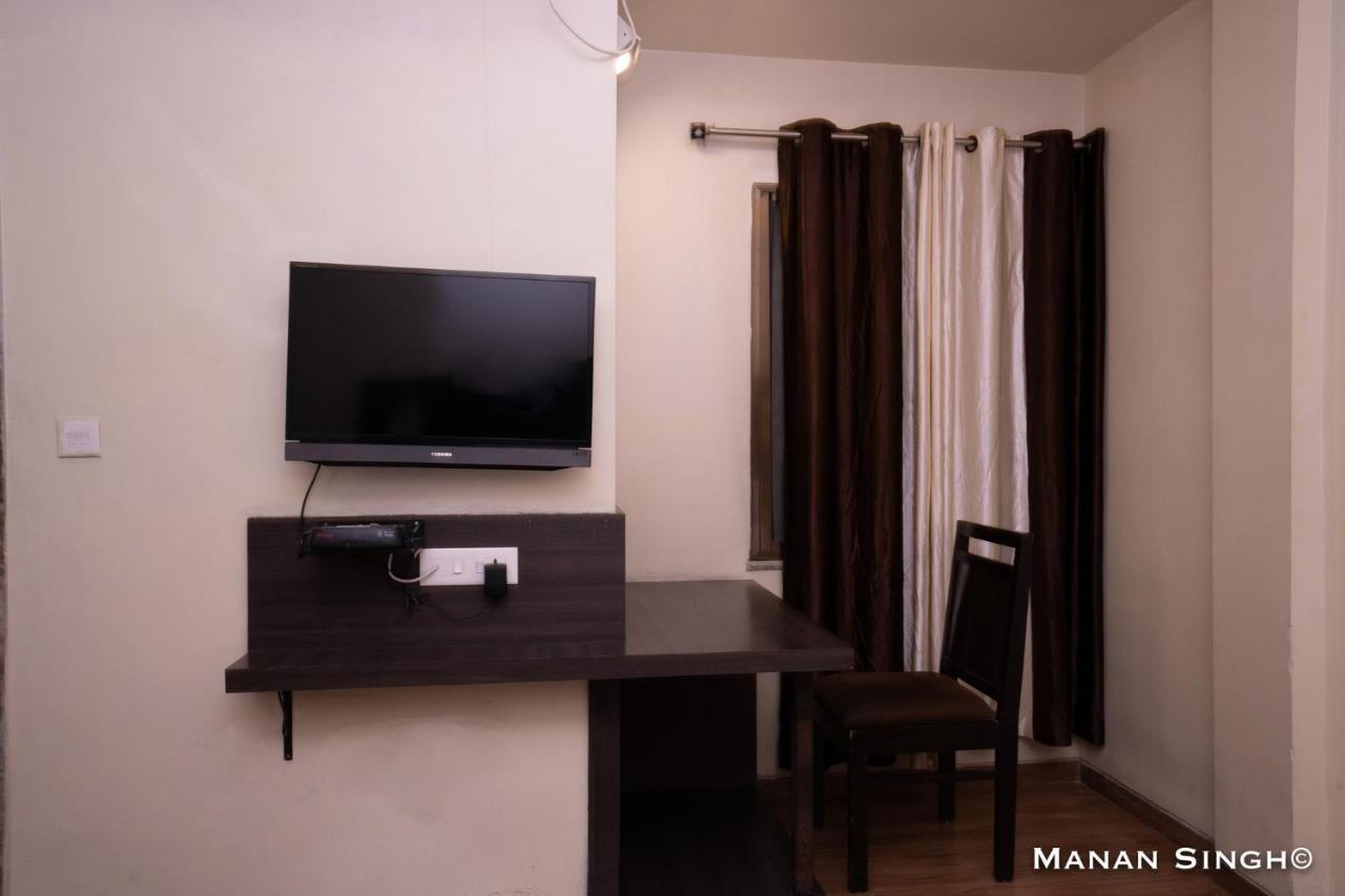 Hotel Samrat Jabalpur Exterior photo