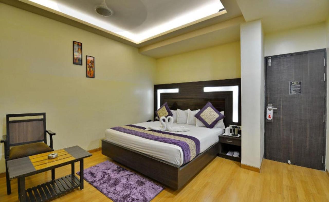 Hotel Samrat Jabalpur Exterior photo