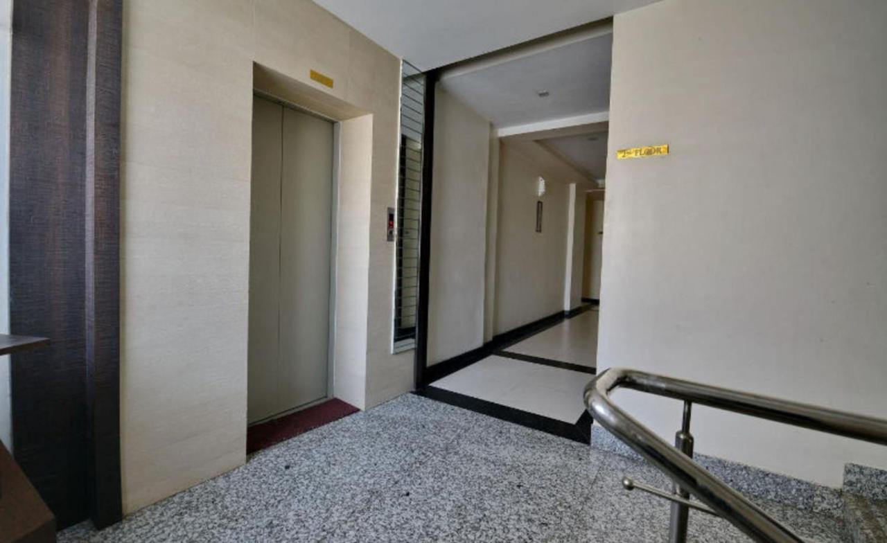 Hotel Samrat Jabalpur Exterior photo