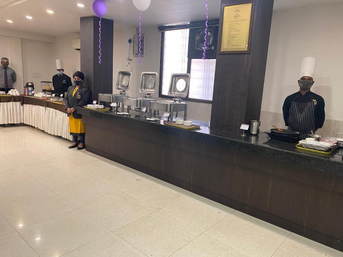 Hotel Samrat Jabalpur Exterior photo