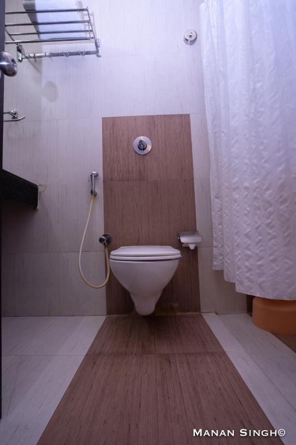 Hotel Samrat Jabalpur Exterior photo